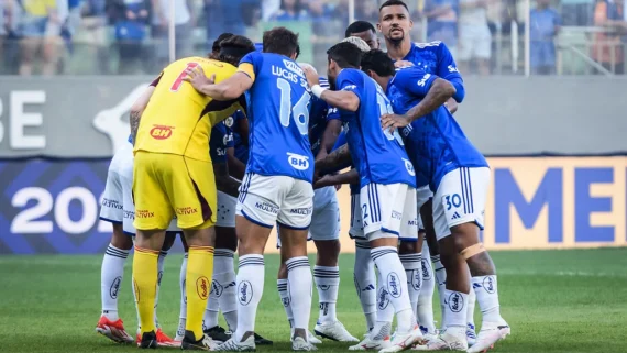 Cruzeiro venceu mais uma e segue 100% em casa (foto: Gustavo Aleixo / Cruzeiro)