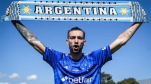 Cruzeiro anuncia contratação do atacante argentino Lautaro Díaz