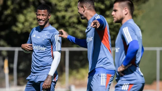 Cruzeiro se prepara para enfrentar o Corinthians no Mineirão (foto: Gustavo Aleixo/Cruzeiro)